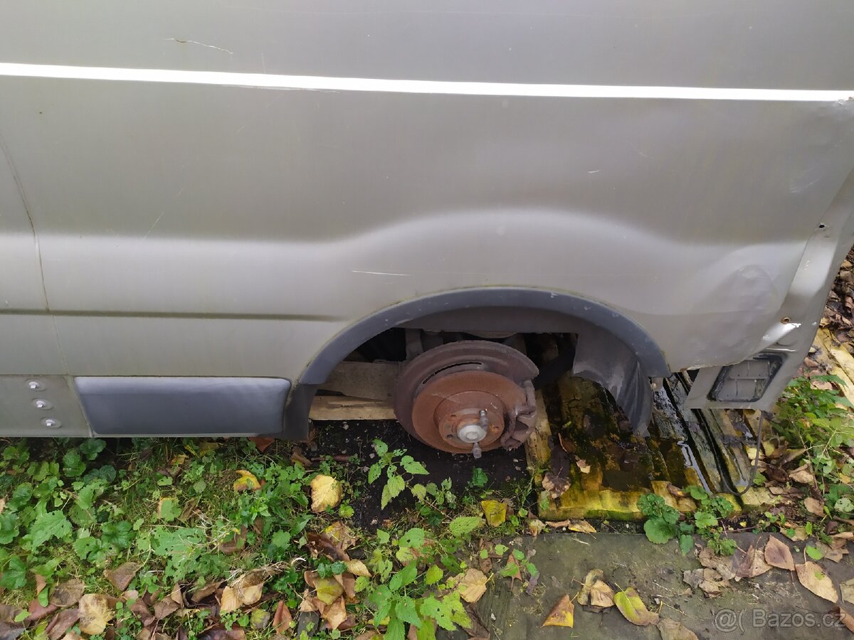 Renault trafic 1.9 dci 74kw 2005 74kw Opel Vivaro díly - 11