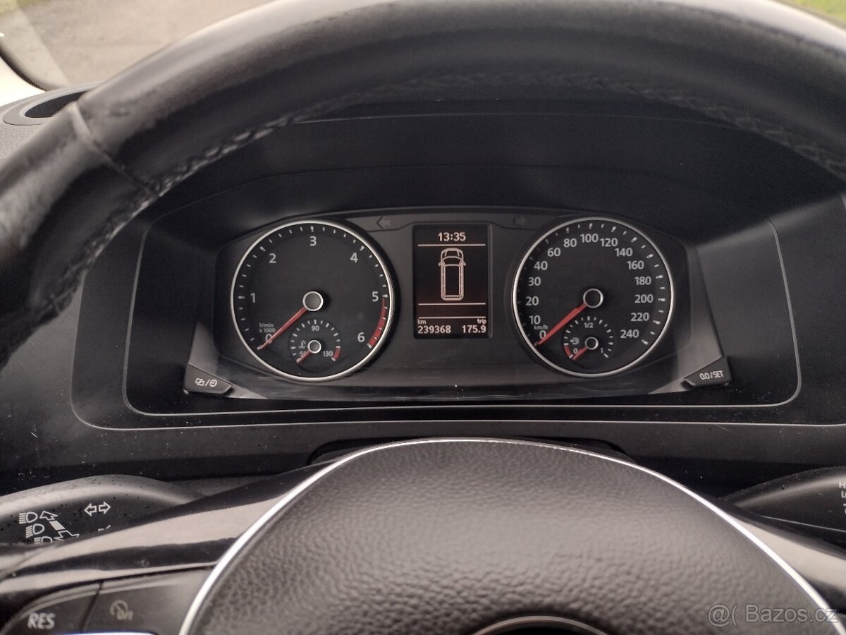 Volkswagen Transporter T6 2.0TDI - 11