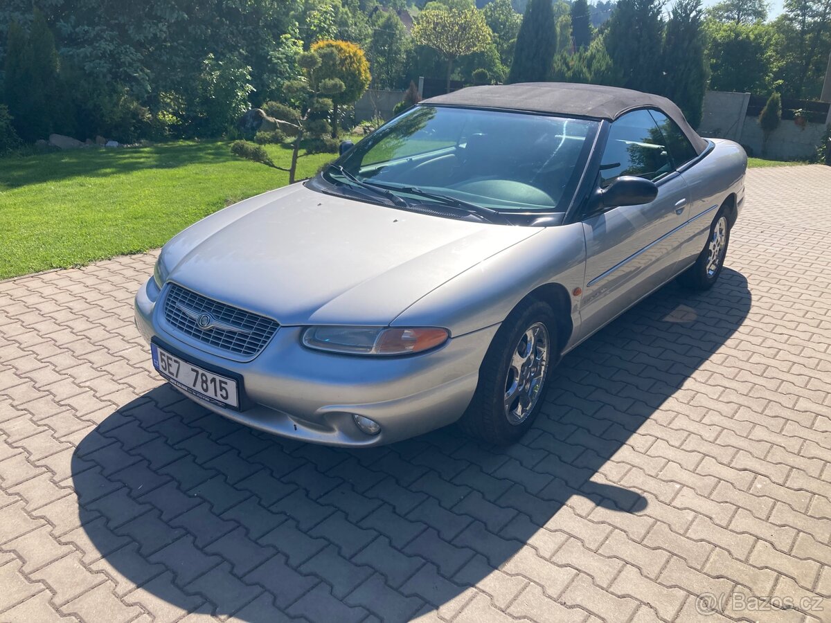Kabriolet Chrysler 2.5i - automat - 11
