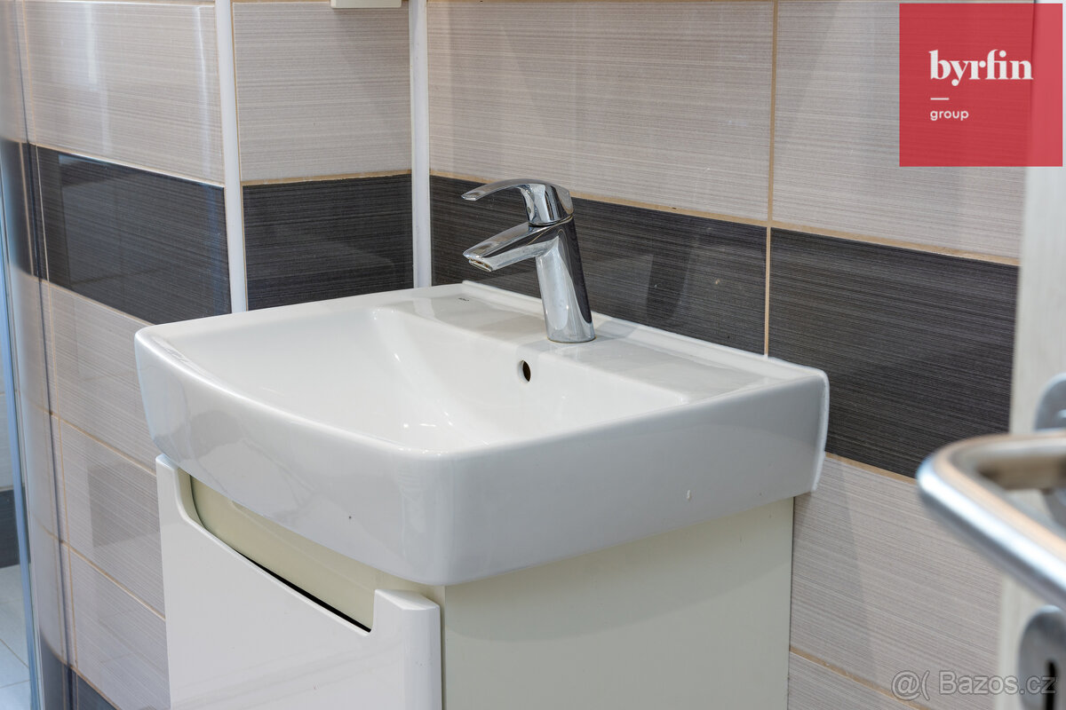 Prodej bytu 2+kk, 47 m², centrum Opavy – náměstí Osvoboditel - 11