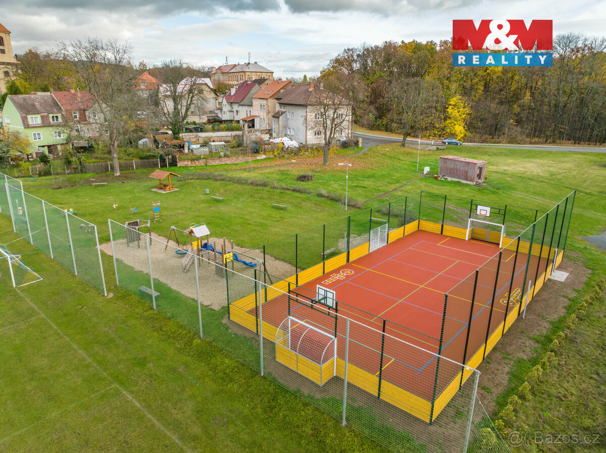 Prodej nájemního domu v Zabrušanech - 11