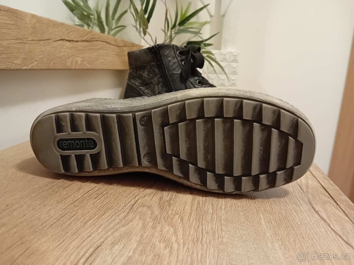 Remonte dámské kotníkové boty vel. 38 kožené Rezervace - 11