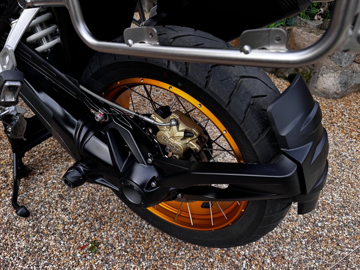 BMW R1250GS Adventure - 11