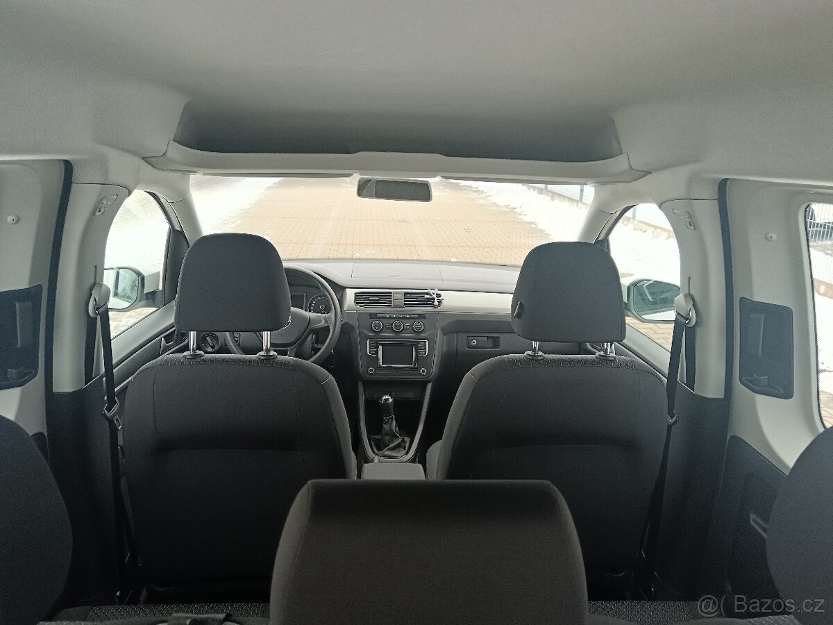 VW CADDY 2,0TDI 55KW rok 2016 - 11