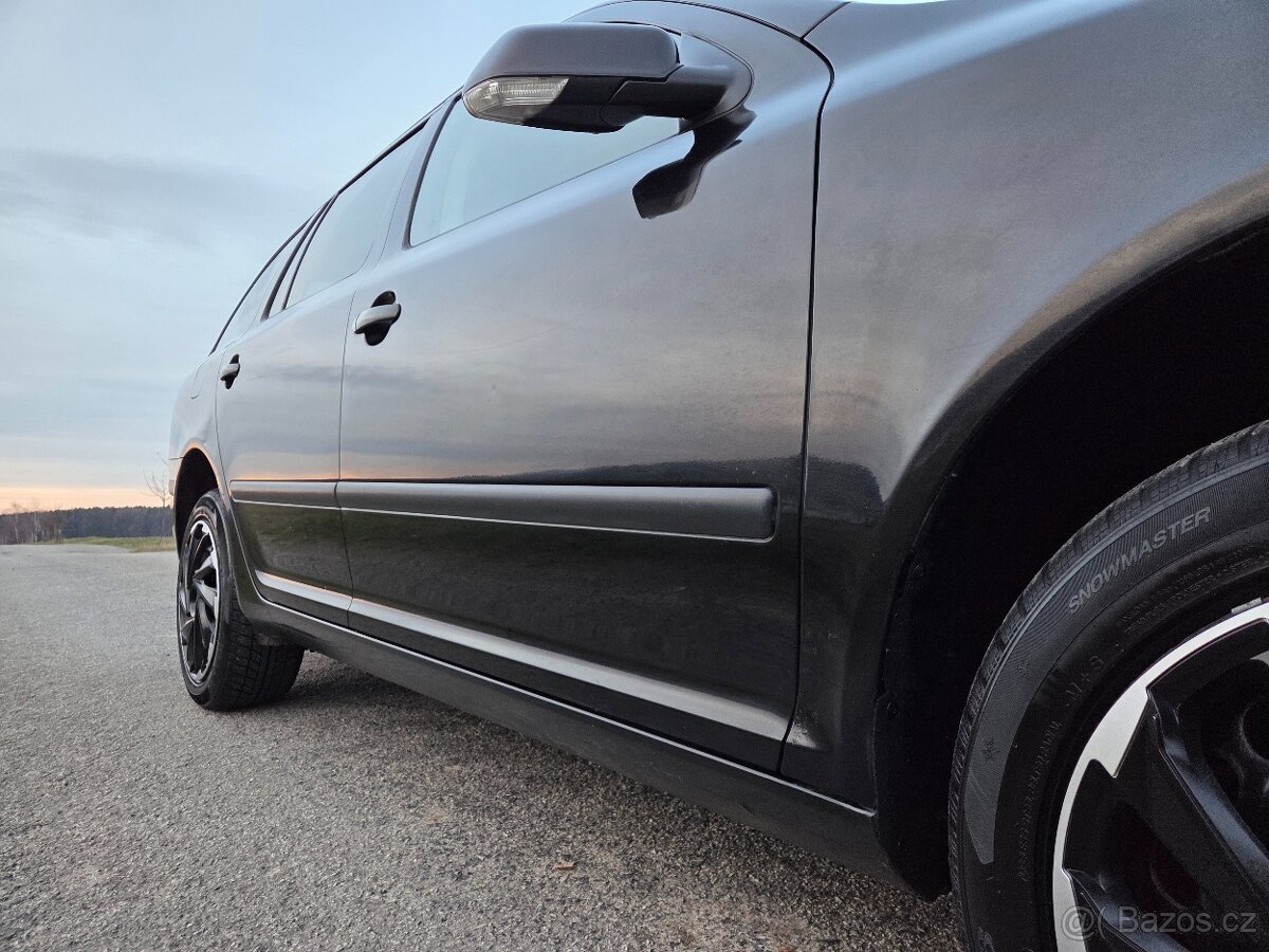 Škoda Octavia KOMBI - 4x4 - 2.0TDI - STK 12/2026 - 11