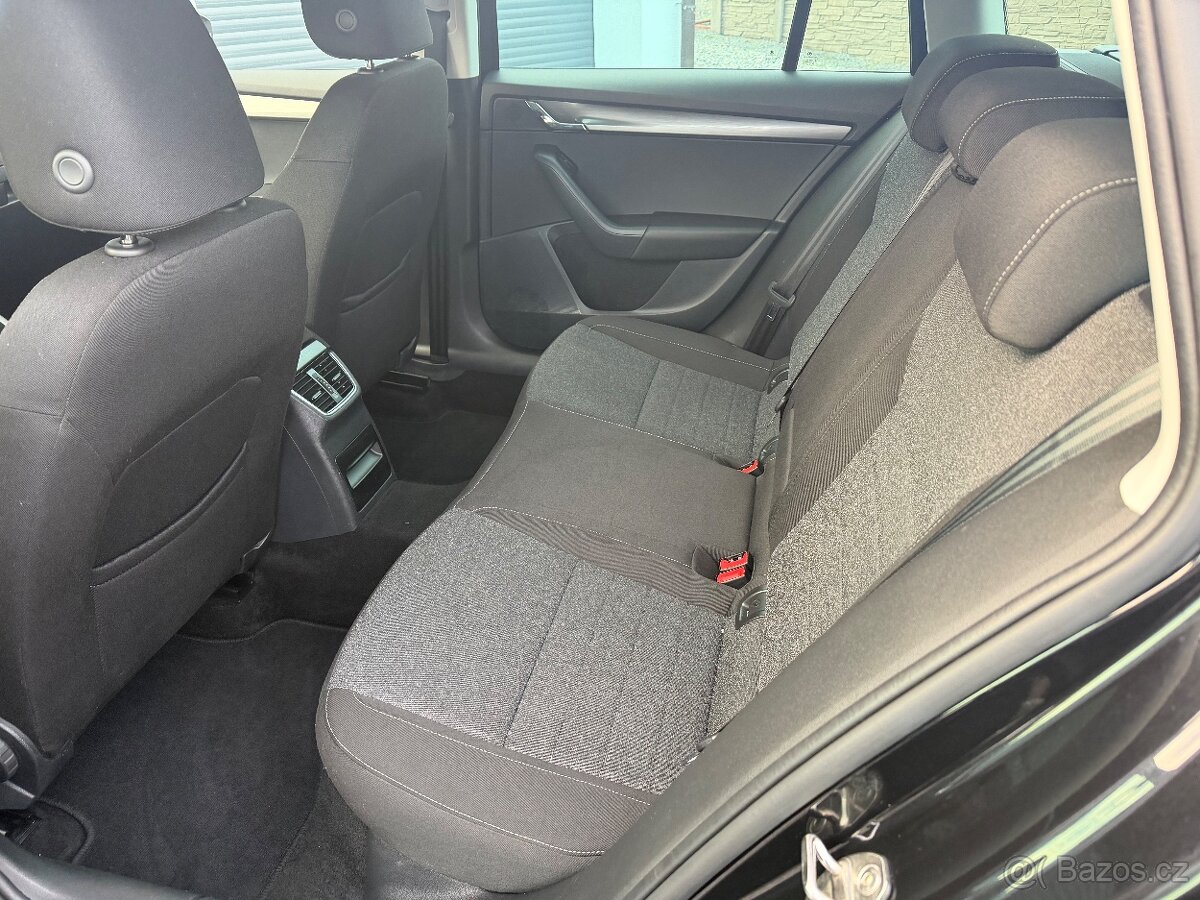 ŠKODA OCTAVIA III FACE SOLEIL 2.0DI 110 KW DSG TAŽNÉ 2020 - 11