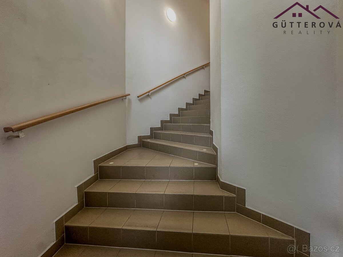 Pronájem bytu 2+kk 64 m², Holýšov, ev.č. yIGB073 - 11