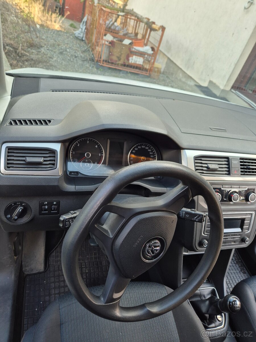 Volkswagen Caddy - 11