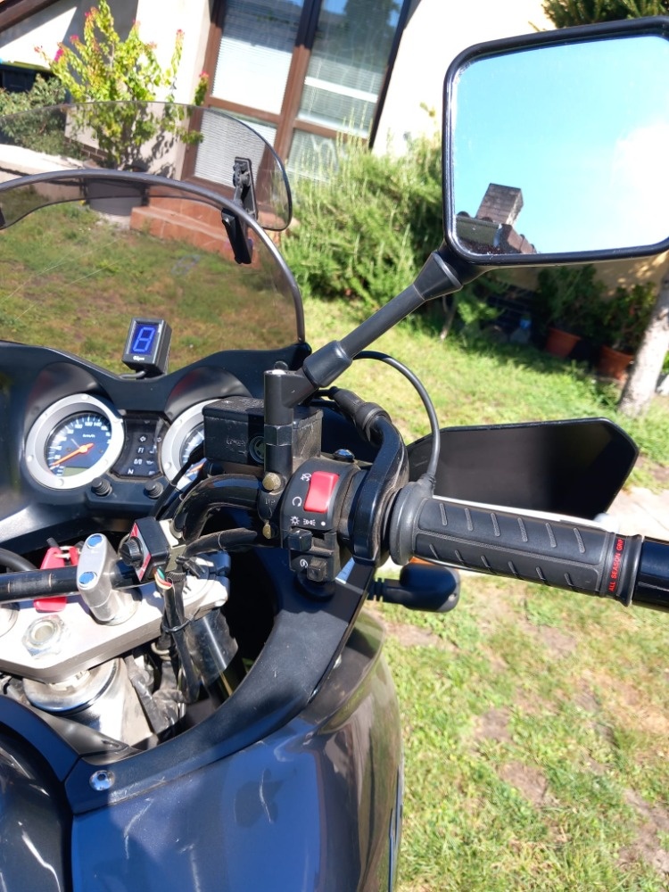 Suzuki DL 1000 V-Strom - 11