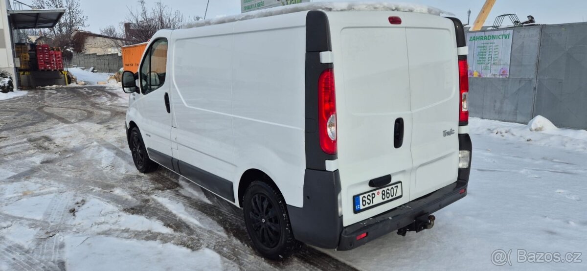 Renault Trafic 2.0cdti r.2013 - 11