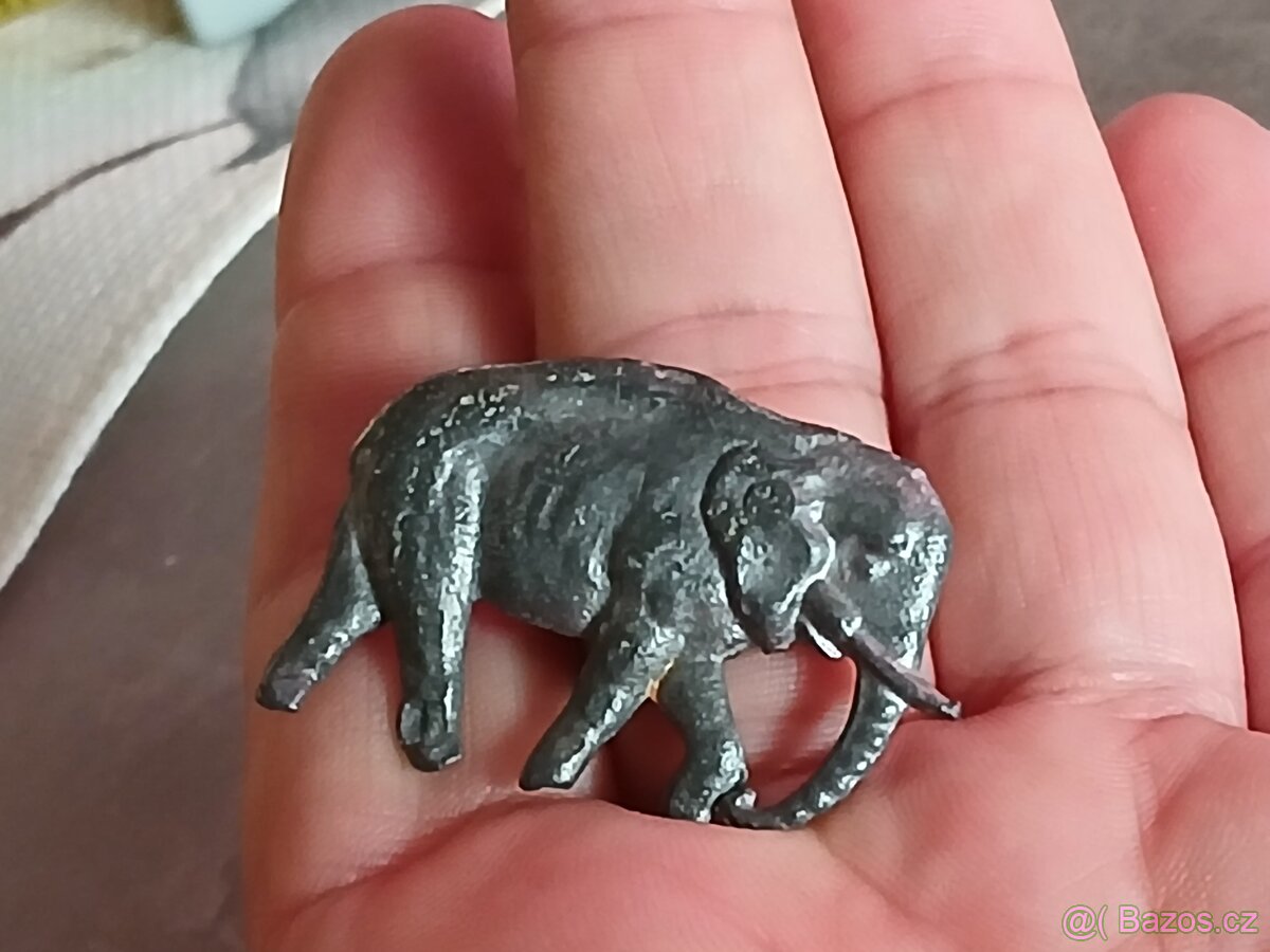 Retro cínový malý sloník - 11