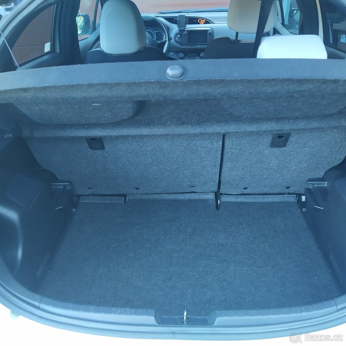 Toyota Yaris Selection - 11