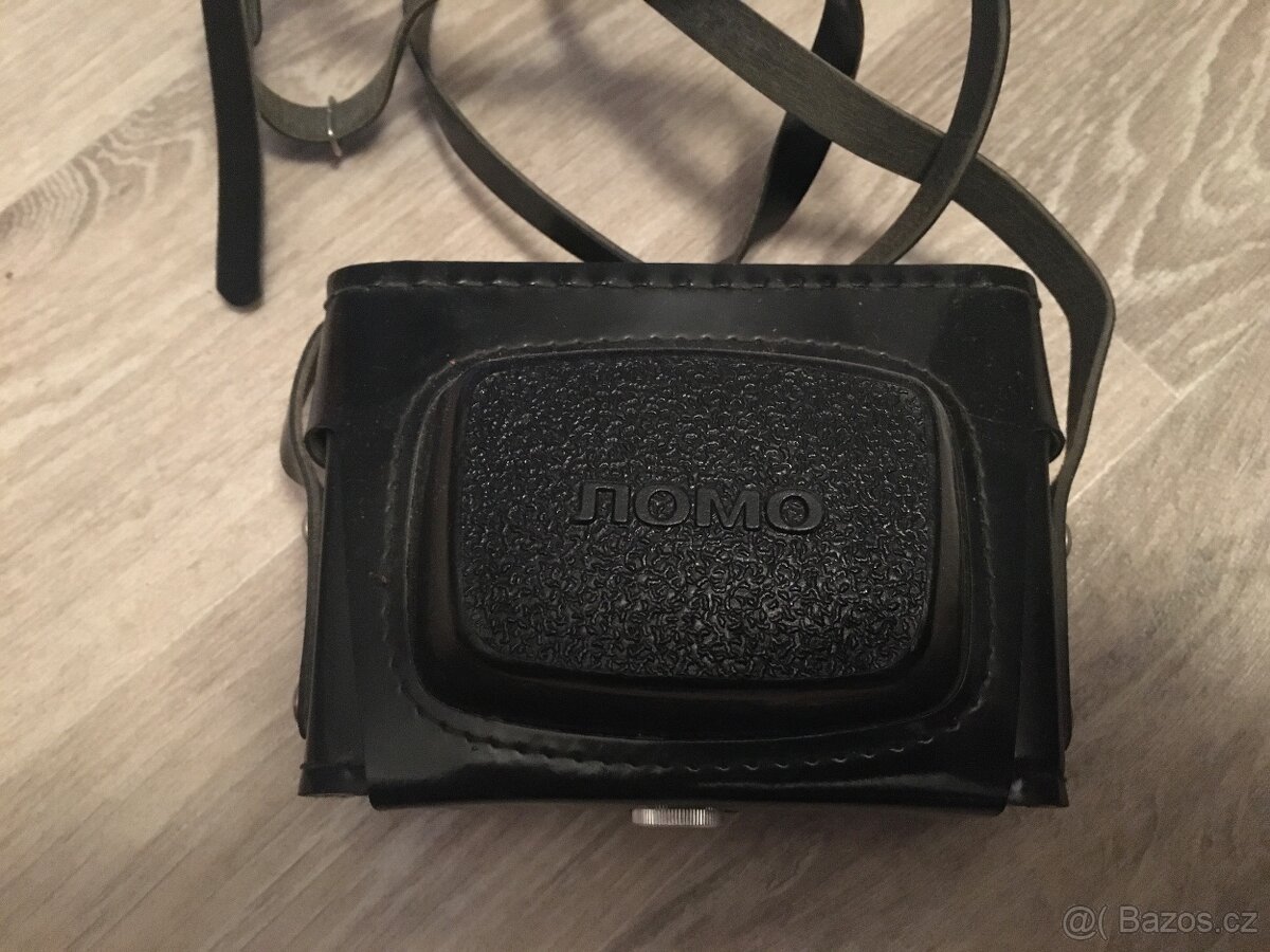 Staré retro fotoaparáty - 11