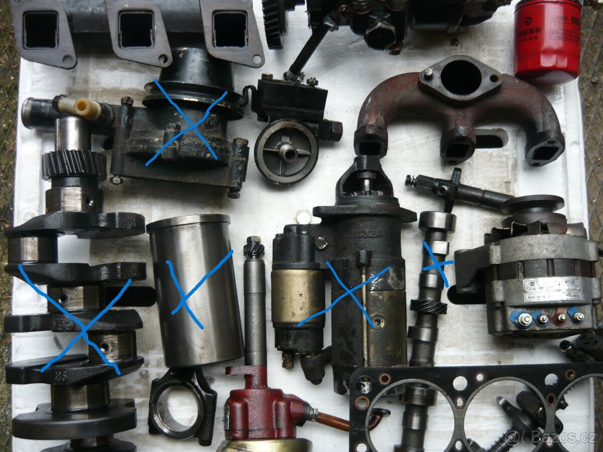 traktor MC CORMICK - 11