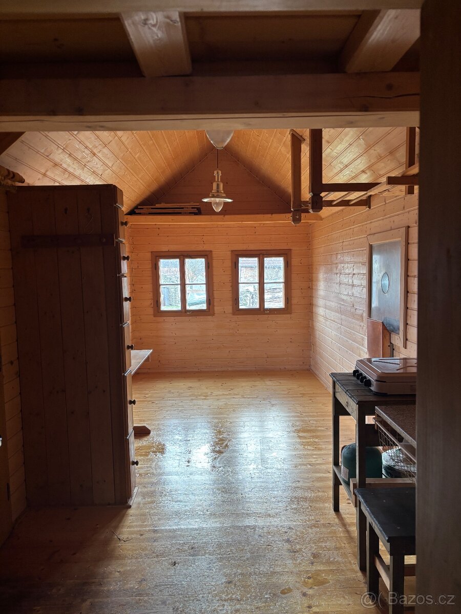 Domek 8x3 m na zahradu, k rybníku apod. MOBILNÍ - 11