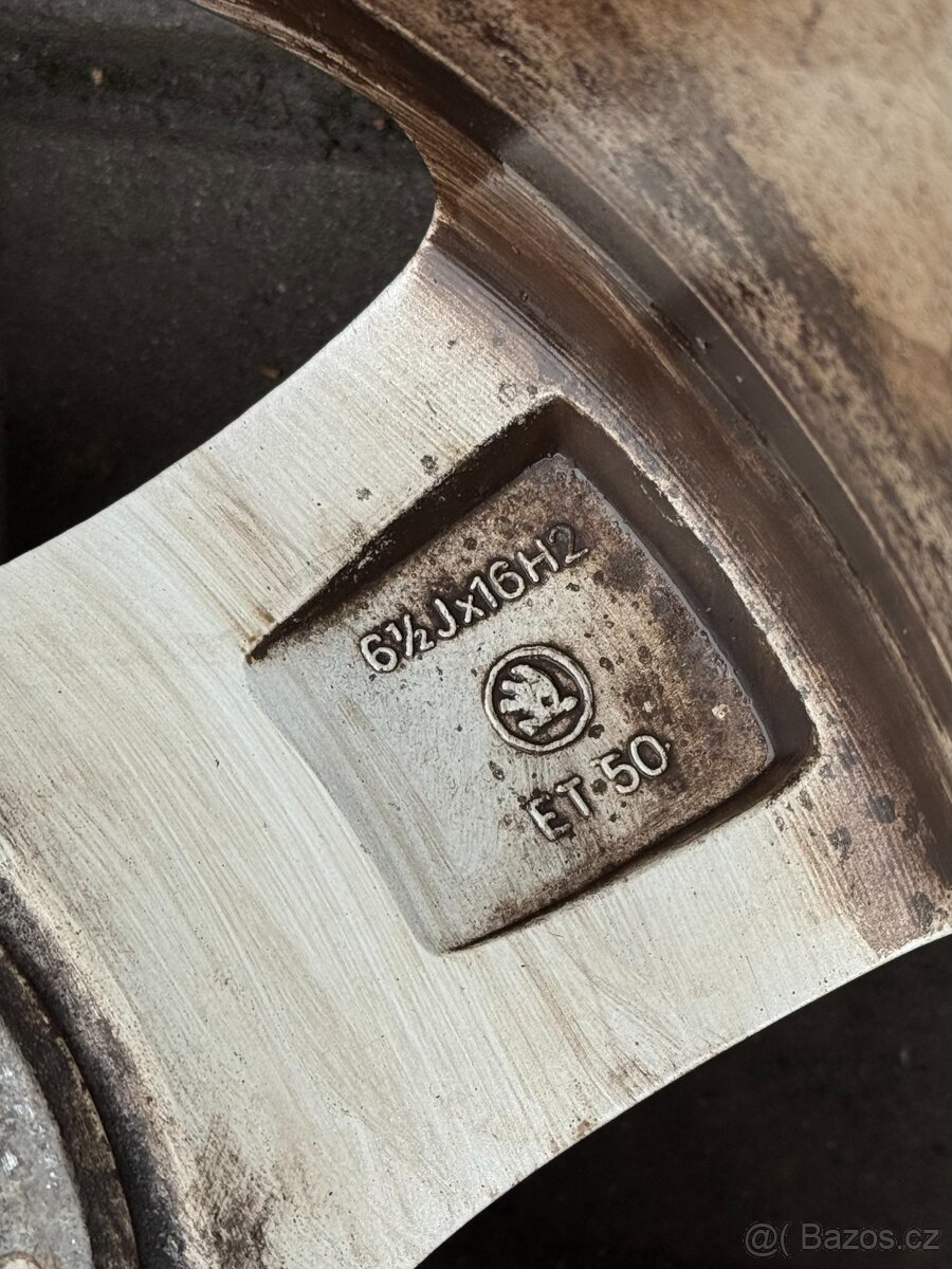 Letní alu kola Škoda Octavia 2 205/55/16 - 11