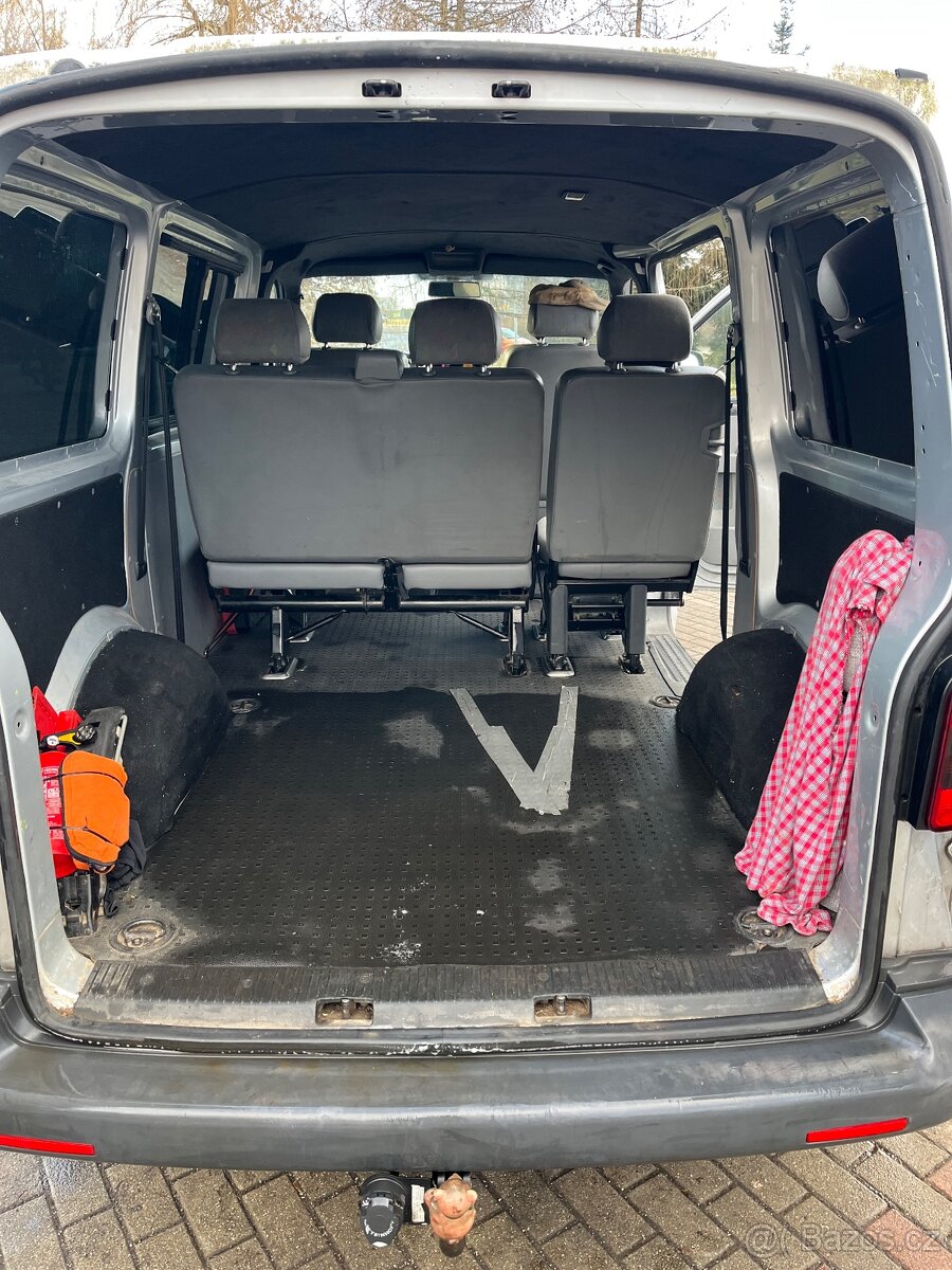 VW T5 1.9 TDi 77 kW Klima 5 mist - 11