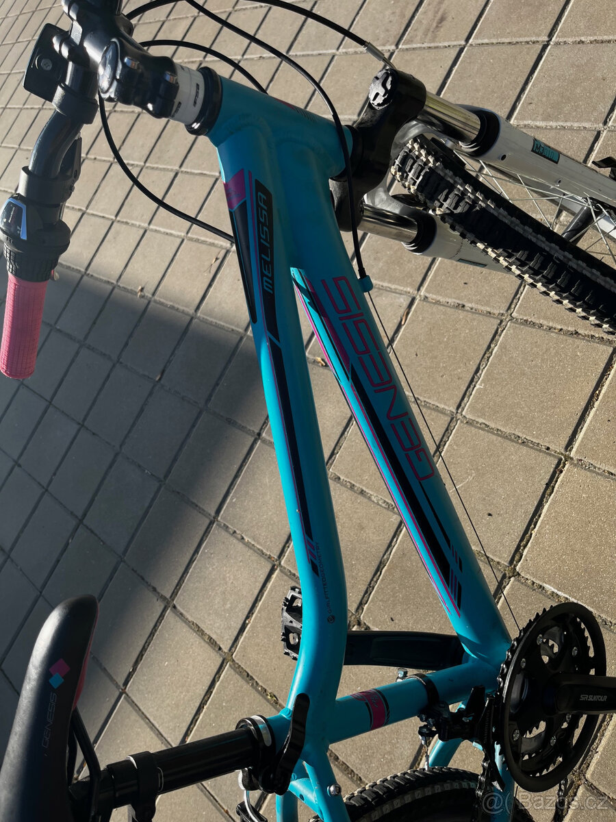 Dívčí kolo velikost 24 - 11