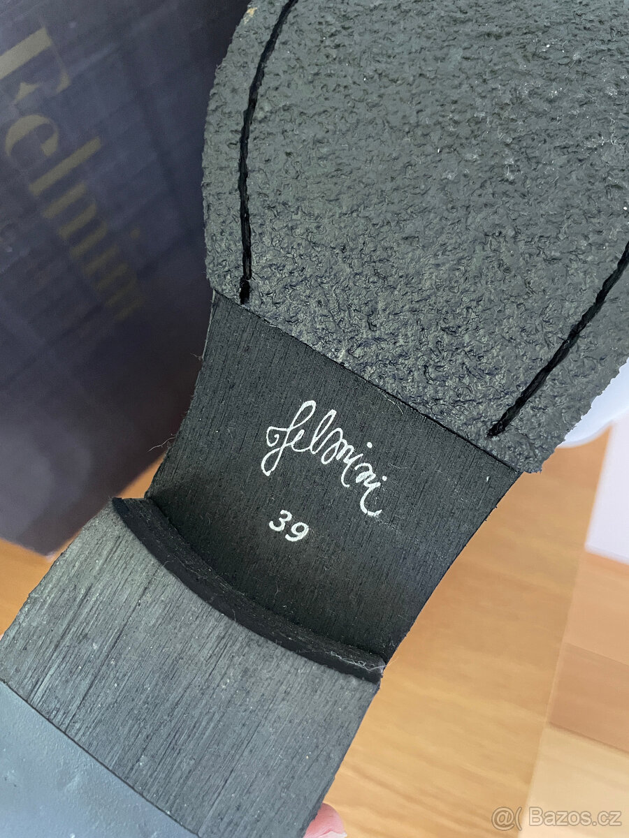 Černé luxusní natahovací kožené kozačky Felmini, vel. 39 - 11