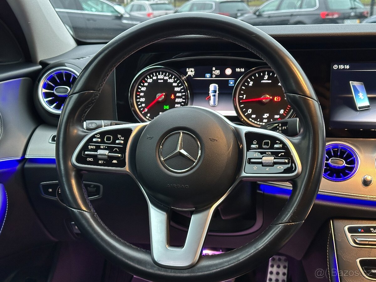 Mercedes-Benz E 220 2018 - 11