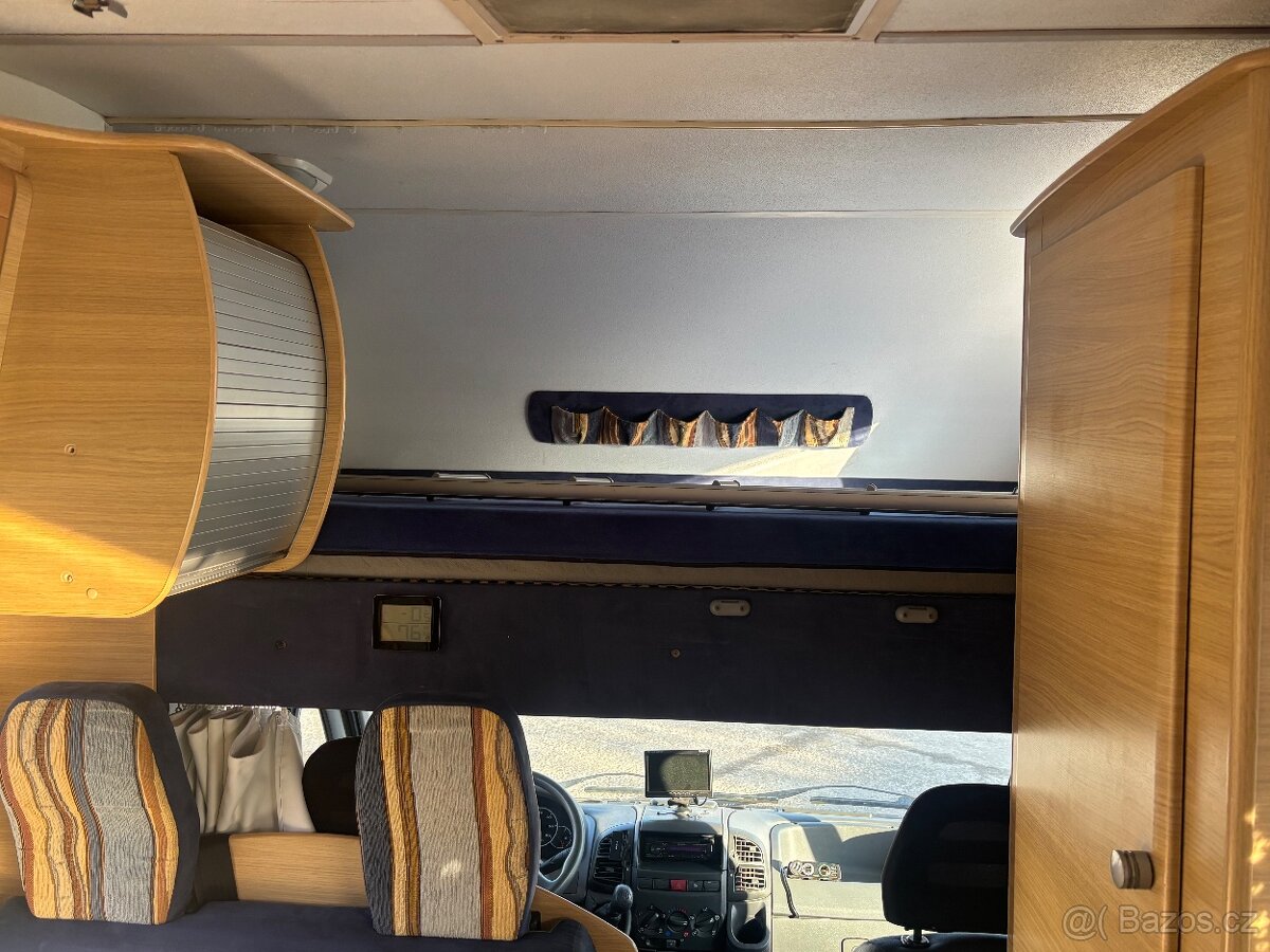 Obytné auto Roler Tesm - 11