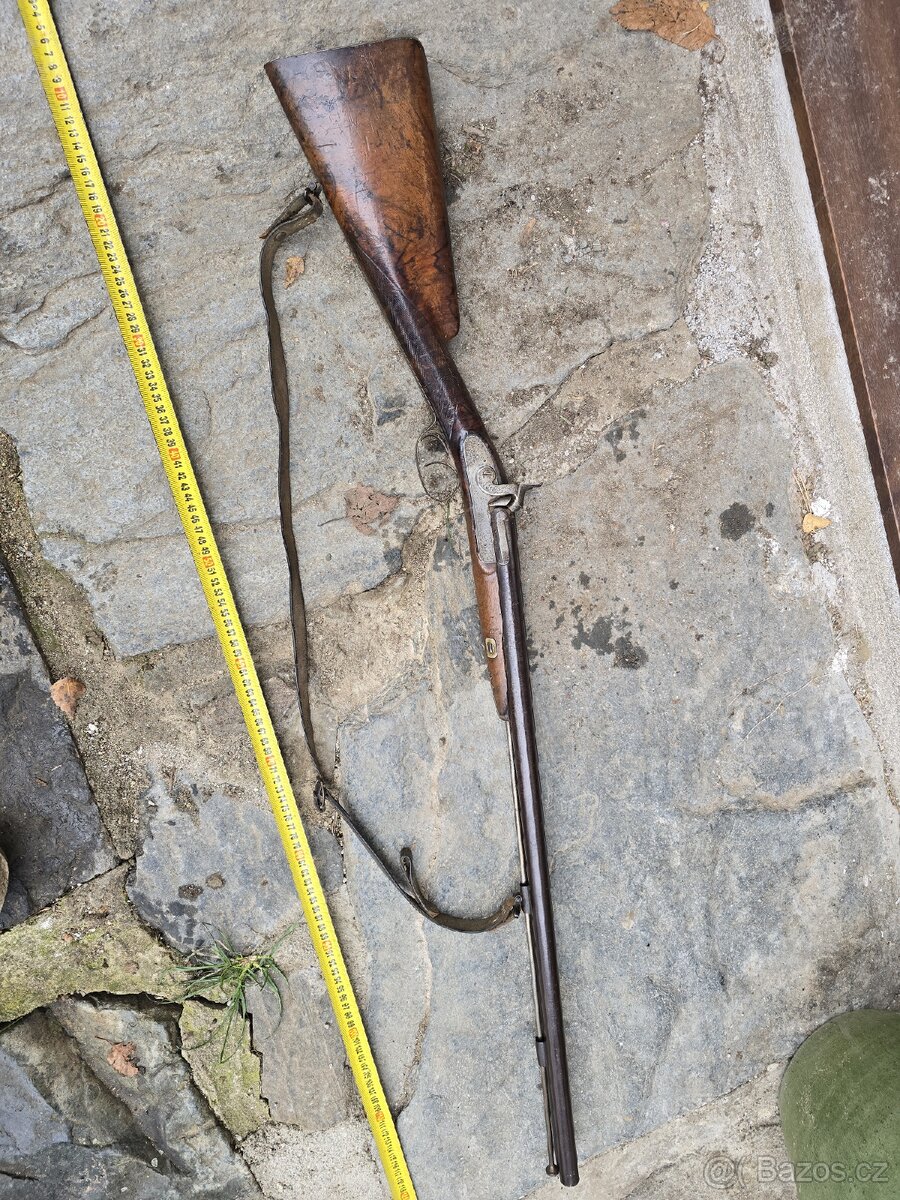 KRÁSNÁ HISTORICKÁ HONOSNÁ BROKOVNICE- PŘEDOVKA - 11