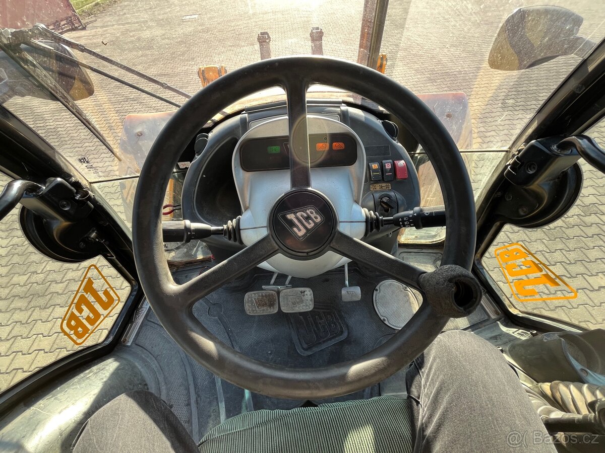 JCB 4CX SUPER SITEMASTER - 11