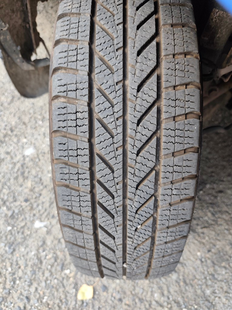 Ford Transit skříň - 11