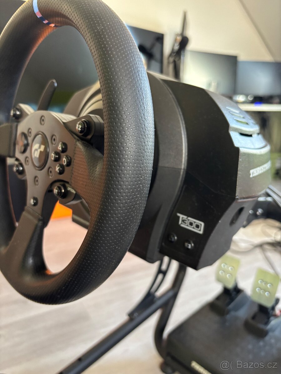 Playseat + Thrustmaster T300 - 11