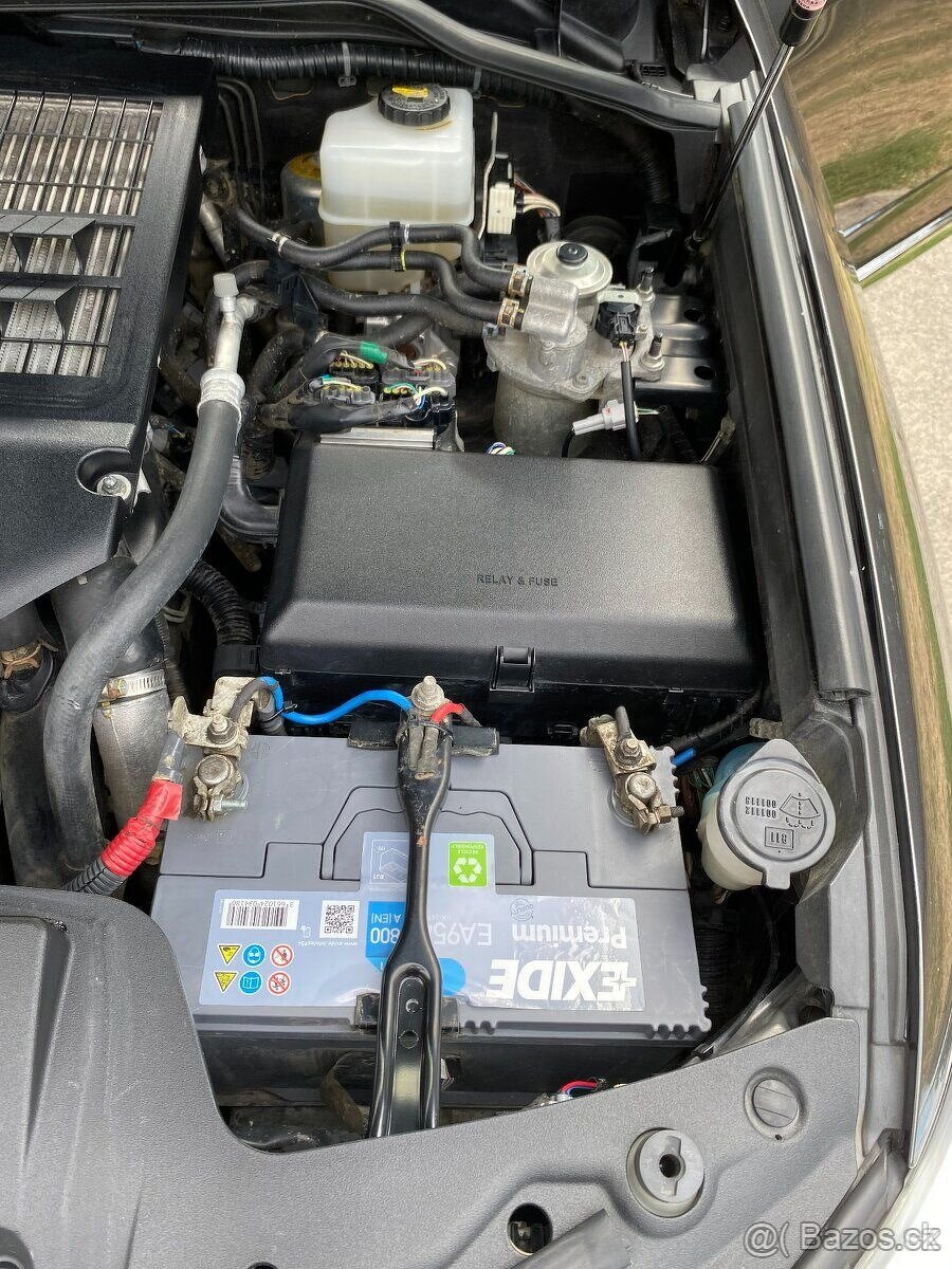 land Cruiser lc200, j200 4.5 V8 top stav, 242t km - 11