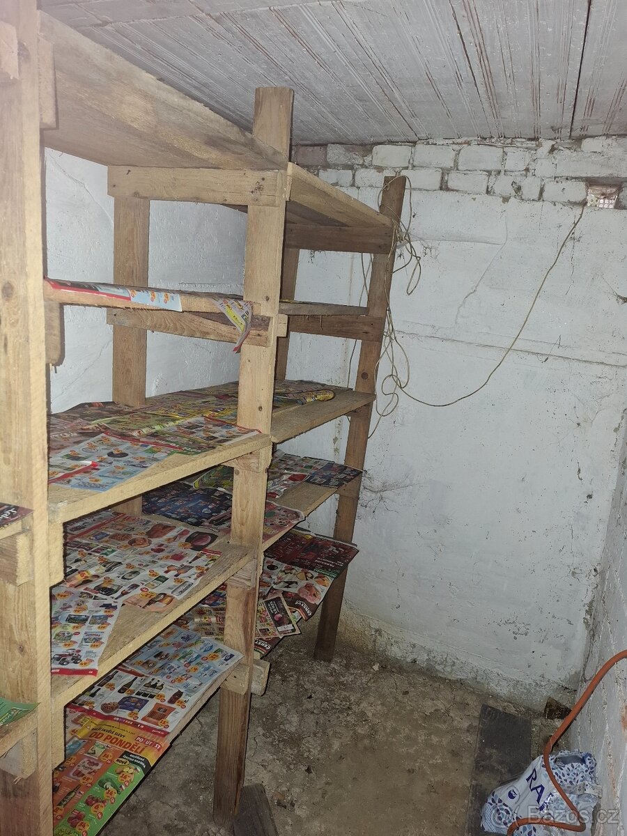 Rekreační chata v Držovicích, 35m2, pozemek 333 m2 - 11