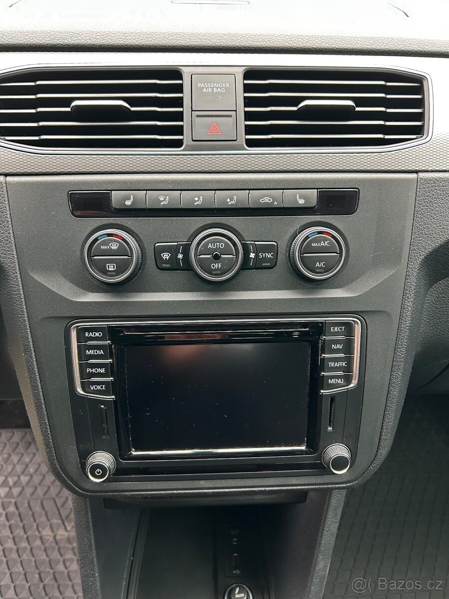 VOLKSWAGEN CADDY 2,0 TDI - AUTOM. PARKOVÁNÍ, TOP STAV - 11