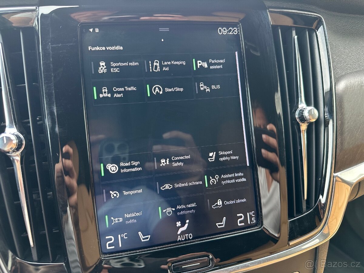 Volvo V90 D5 Cross Country AWD - DPH - 11