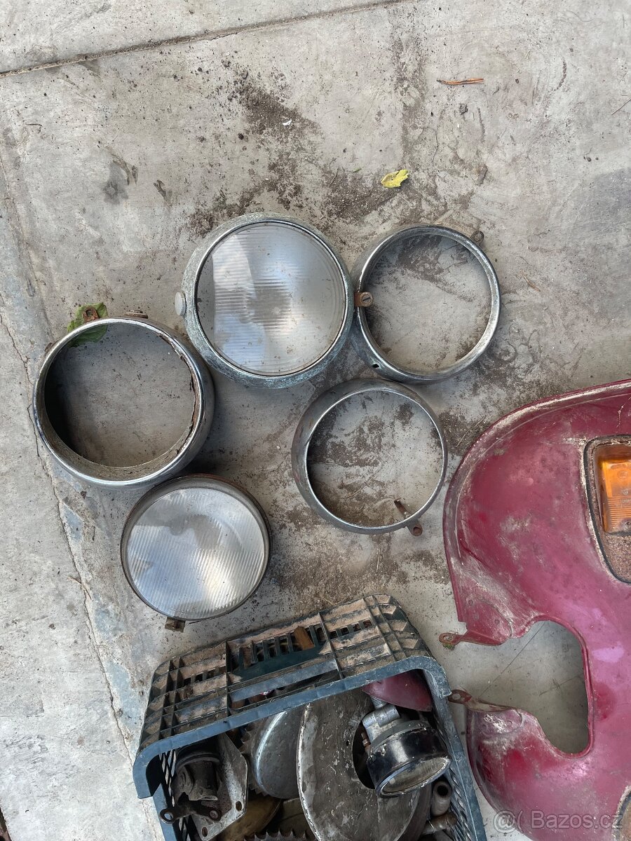 Jawa Pérák díly různé - 11