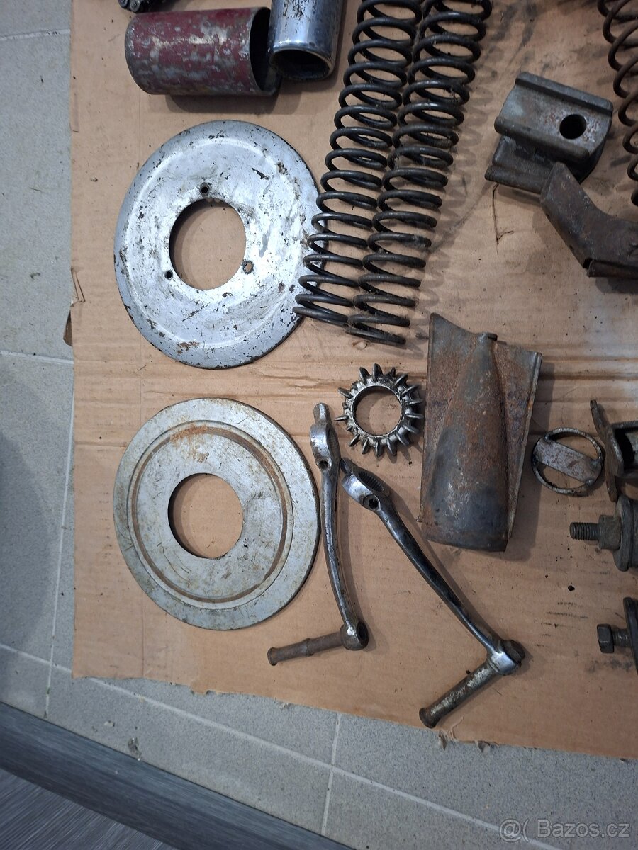 Jawa kyvacka 175, 250 - nahradni dily - 11