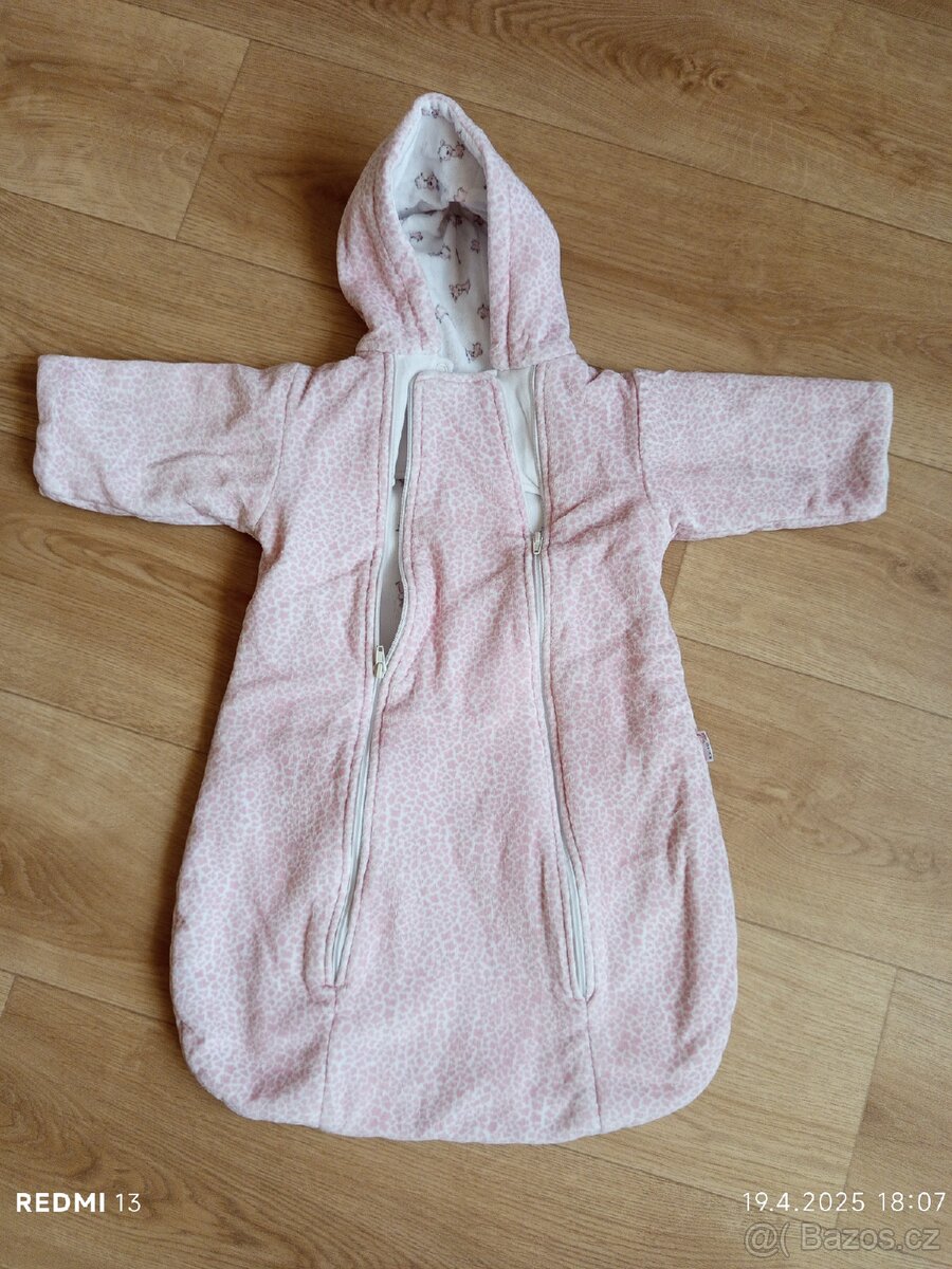 Taška,zavinovačky,spací pytle,povlečení,mantinel - 11