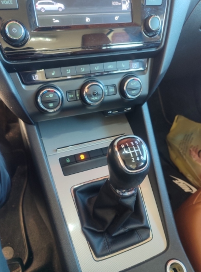 DEAKTIVATOR SYSTÉMU START STOP - 11