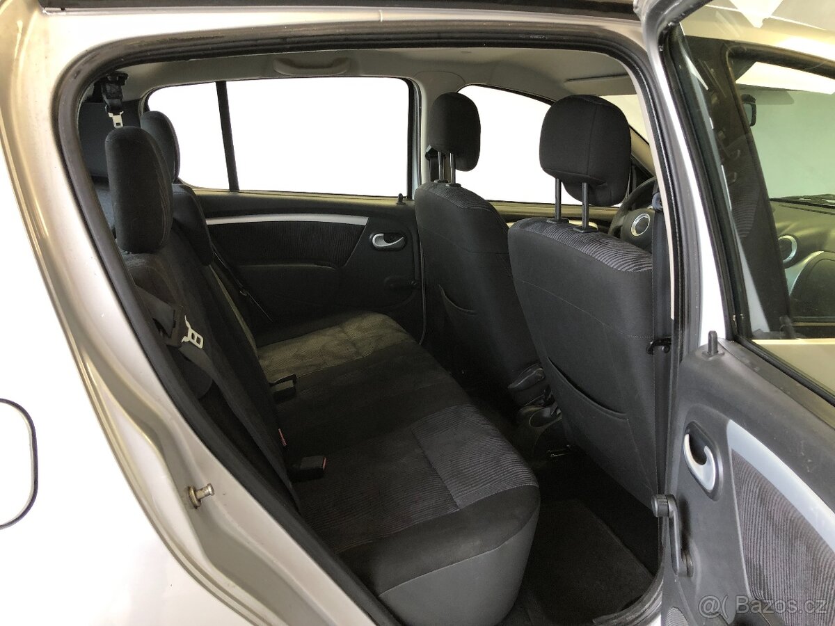 DACIA SANDERO 1.4MPI - 11