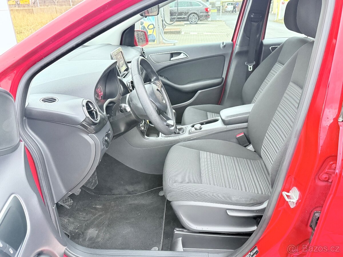 MERCEDES BENZ B180 1.6 BENZIN 2015 - 11