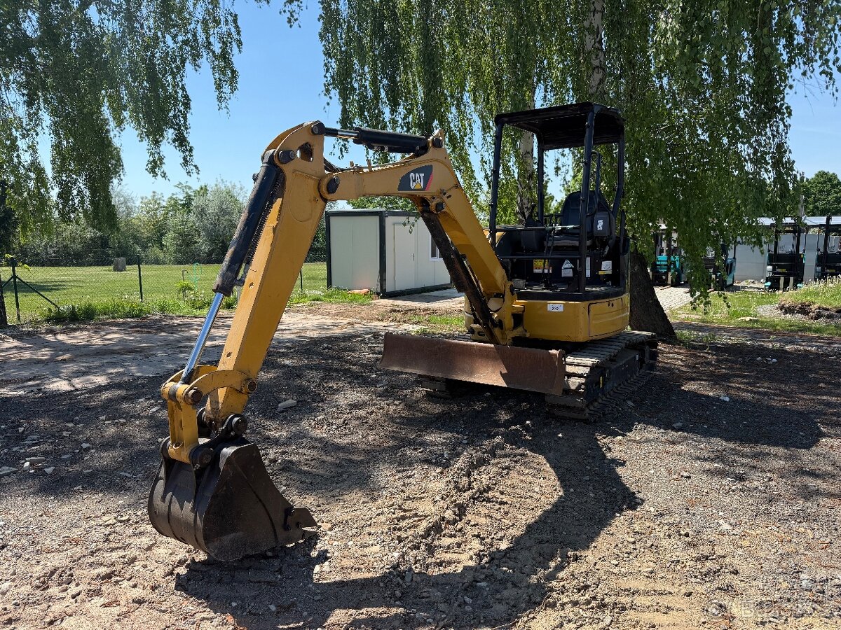 CATERPILLAR 303E - 11