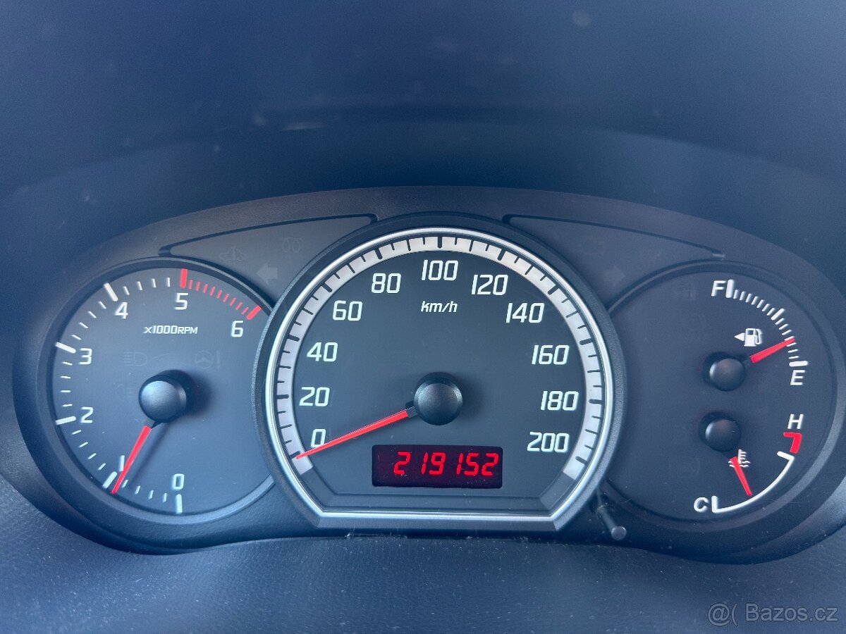 Suzuki Swift 2008, 1.3 DDiS - 11