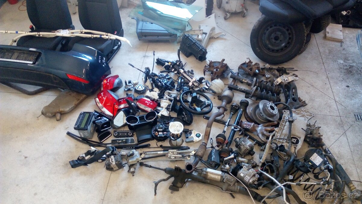 Náhradní díly VW Golf VI 1,4 16V 59kW - 11