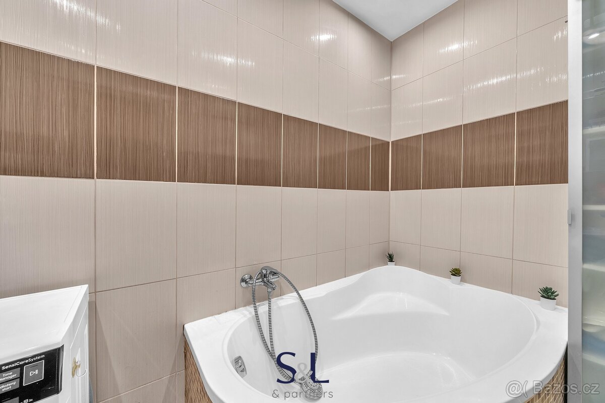 Prodej bytu 2+1 51 m², Teplice - Řetenice, ev.č. 01440 - 11