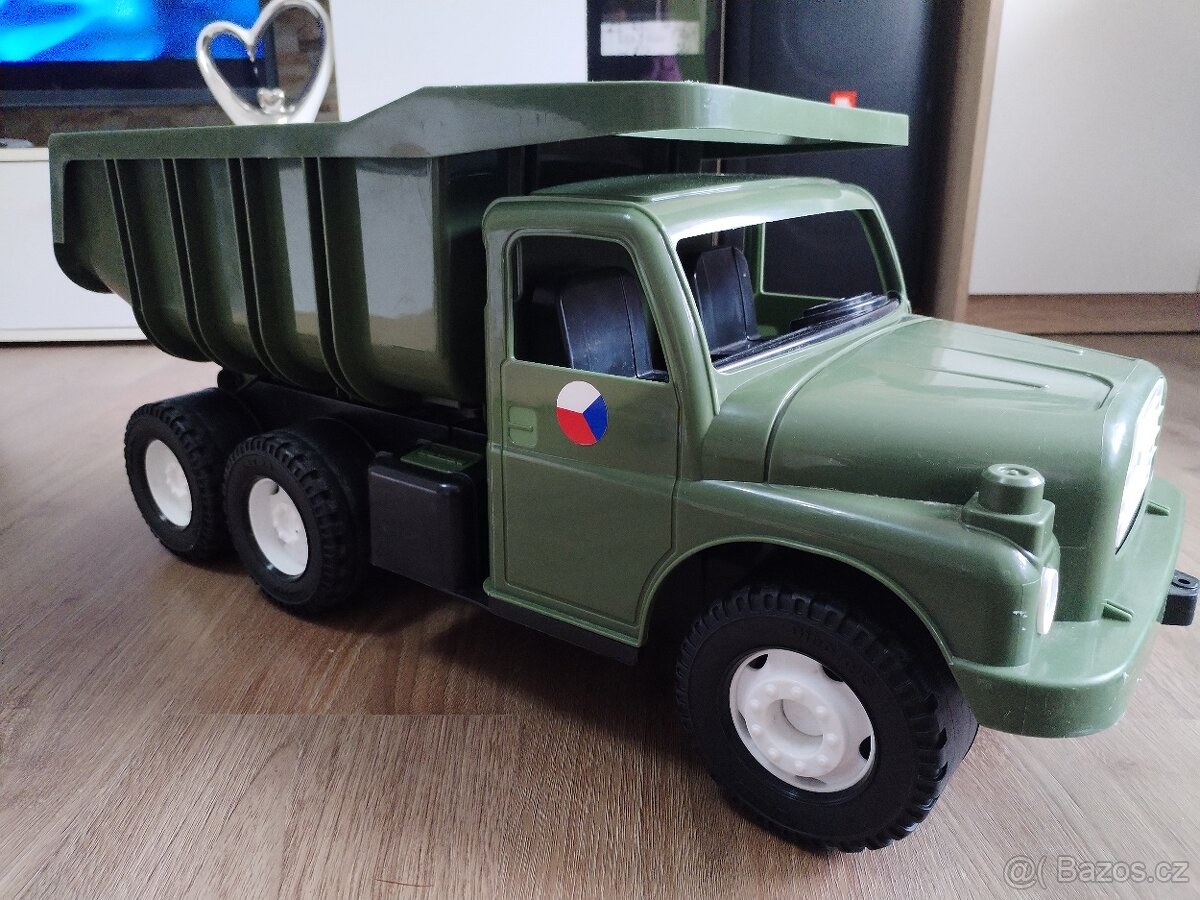 Armádní Tatra 73 cm - 11