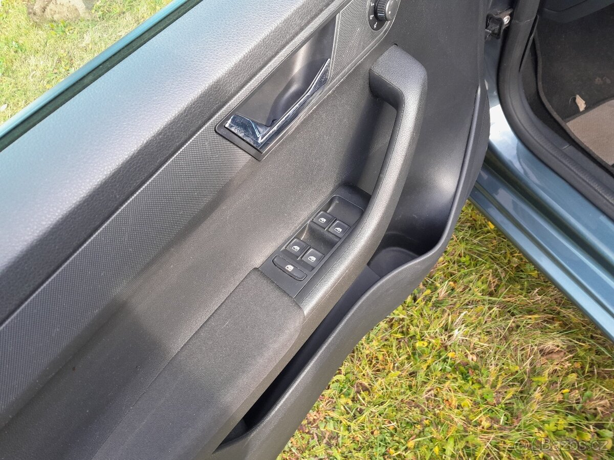 Škoda Fabia 1.0 MPI 55KW Kombi 2x klíč - 11