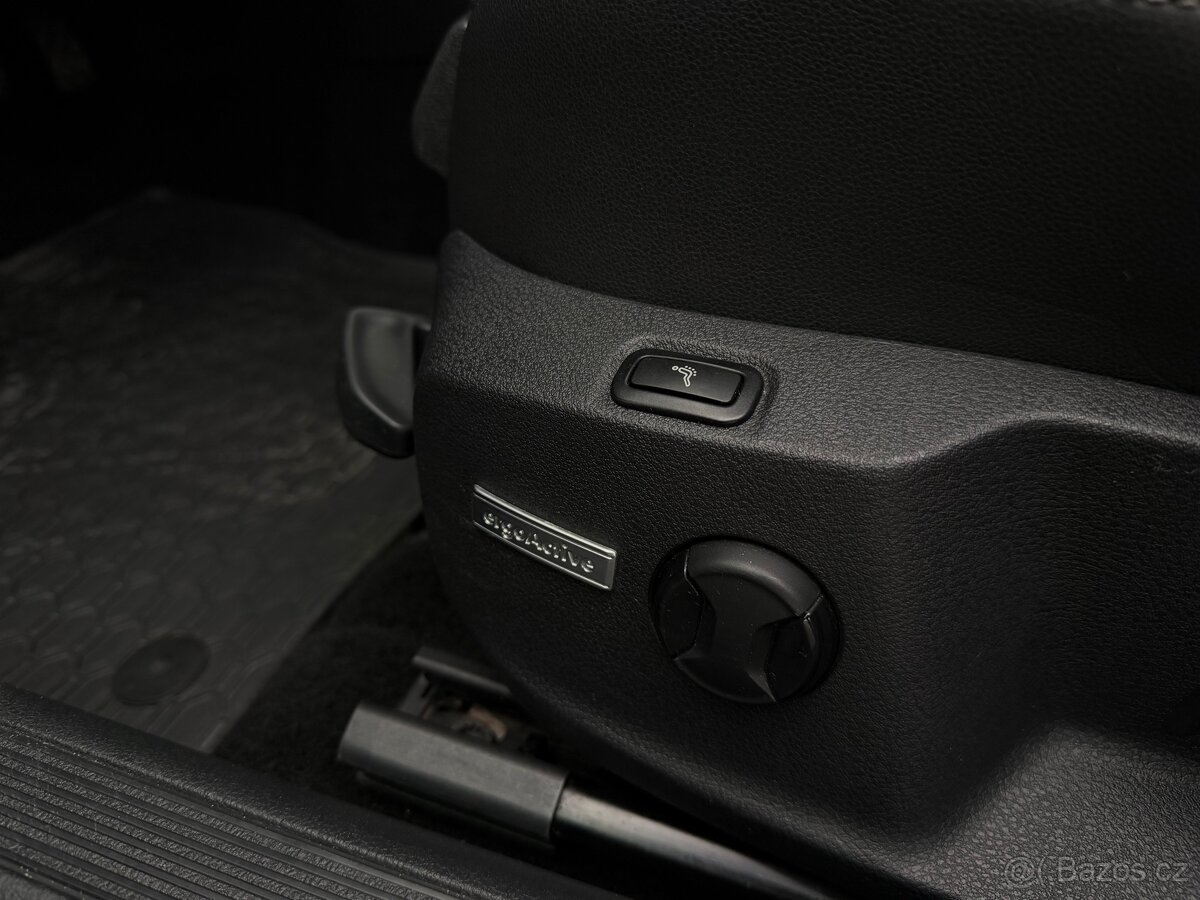 Prodám VOLKSWAGEN Golf 7 Variant 1.4TSi 103KW DSG Highline - 11