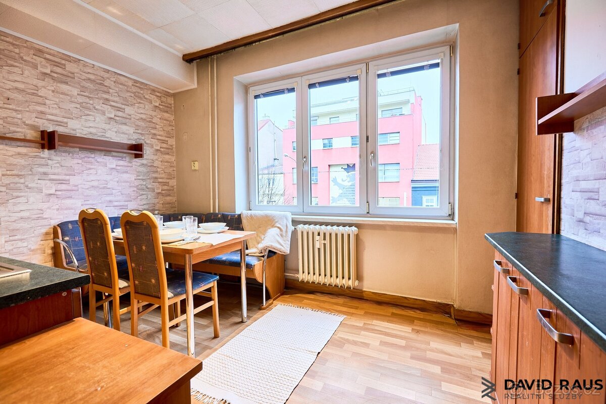 Prodej bytu 2+1 s balkonem (62 m²) - Palackého třída 198/72, - 11