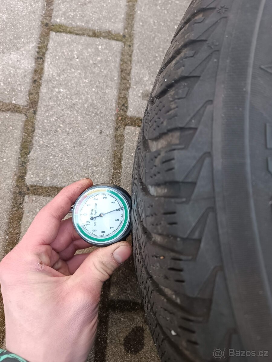 467. Zimní sada Ford 185/60 R15 - 11