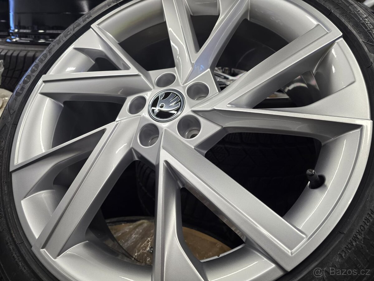 Nová zimní sada alu kol ŠKODA Scala R18 - 11