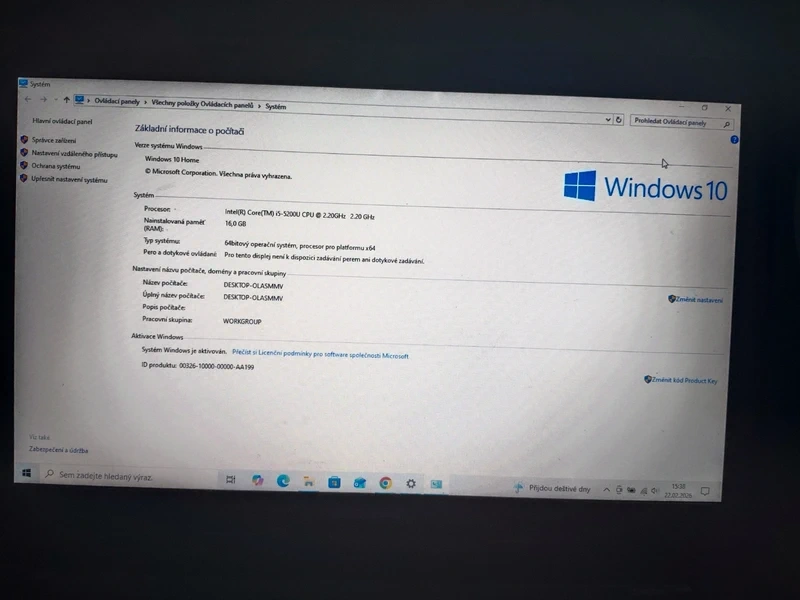 Notebook značky Lenovo - 11